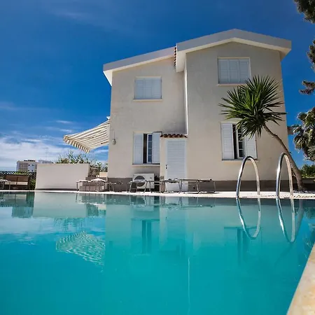 Villa Merab Center Ayía Nápa