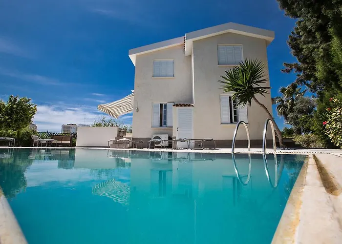 Villa Merab Center Ayía Nápa