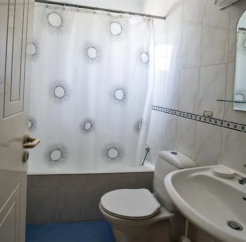 Merab Center Ayía Nápa