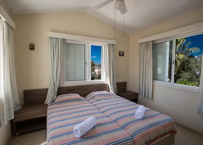 Merab Center Ayía Nápa